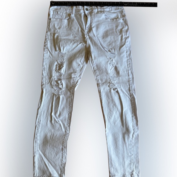 White Distressed Jeans – Stretch Fit, Ripped Style | Must-Have Statement Denim - Picture 3 of 7